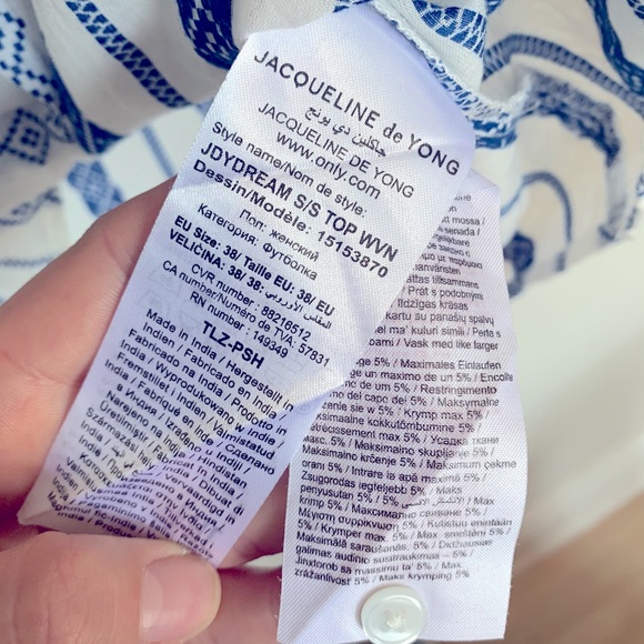 Flutter Sleeve White and Blue Top - Size M - Picture 4 of 5